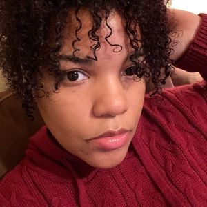 Meet your Posher, Krystal